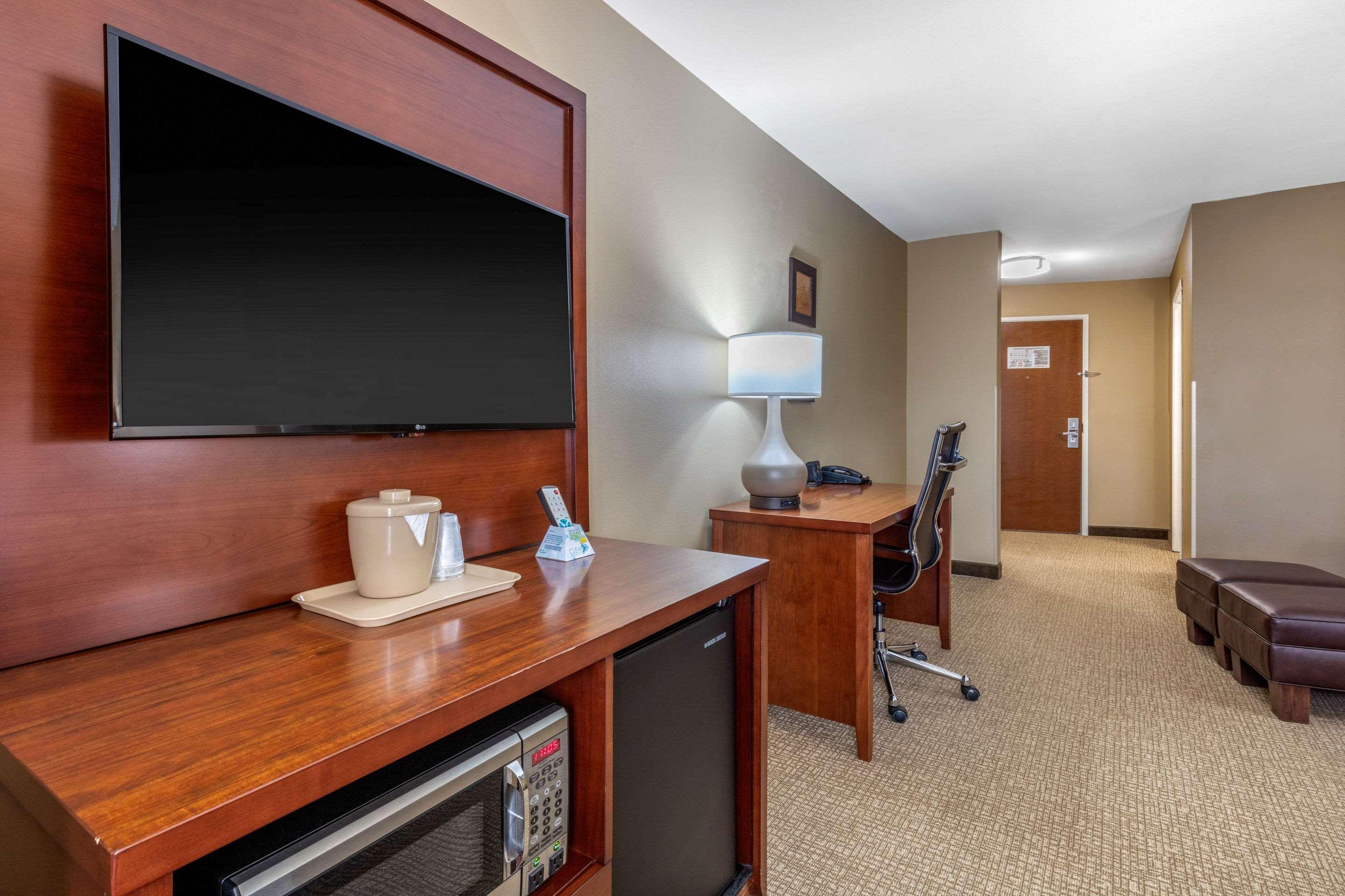 Comfort Suites Pelham Hoover I-65 Exteriör bild