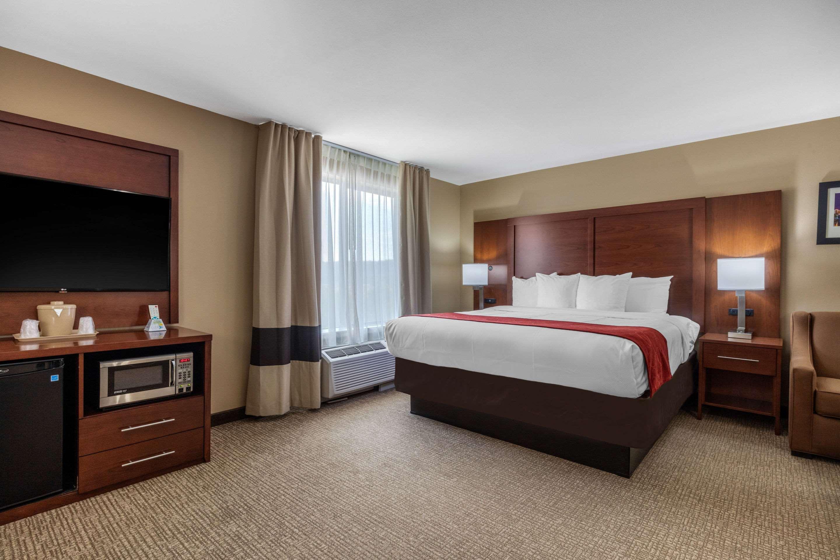 Comfort Suites Pelham Hoover I-65 Exteriör bild