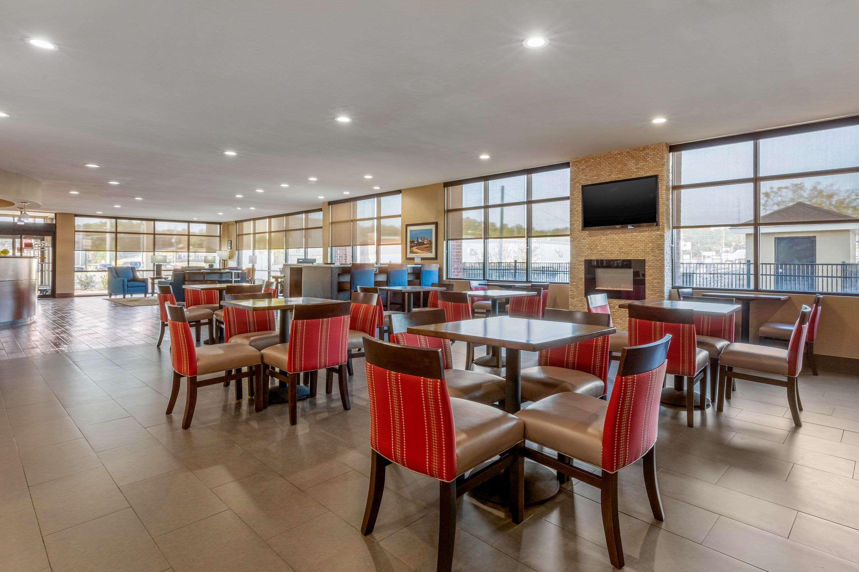Comfort Suites Pelham Hoover I-65 Exteriör bild