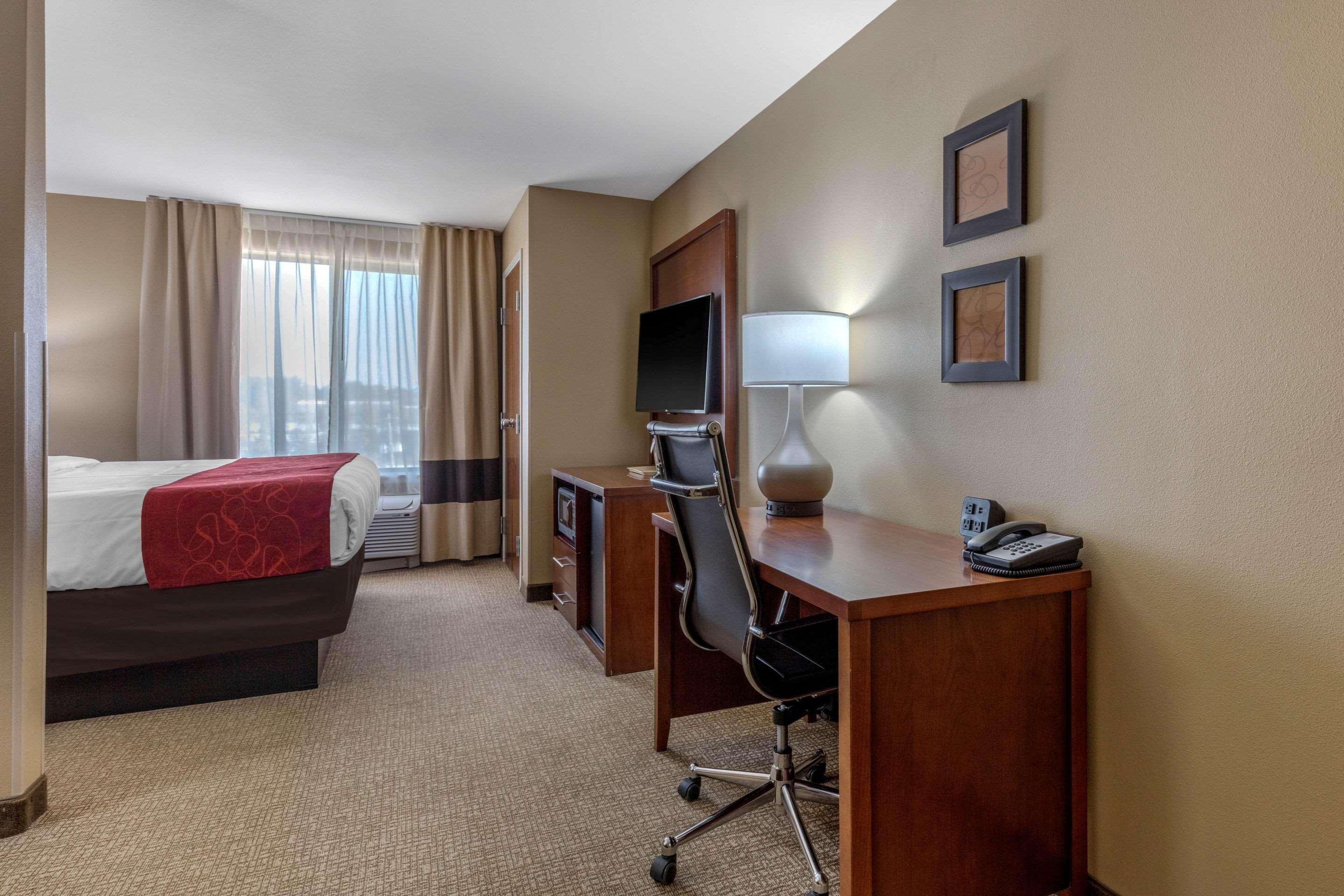 Comfort Suites Pelham Hoover I-65 Exteriör bild