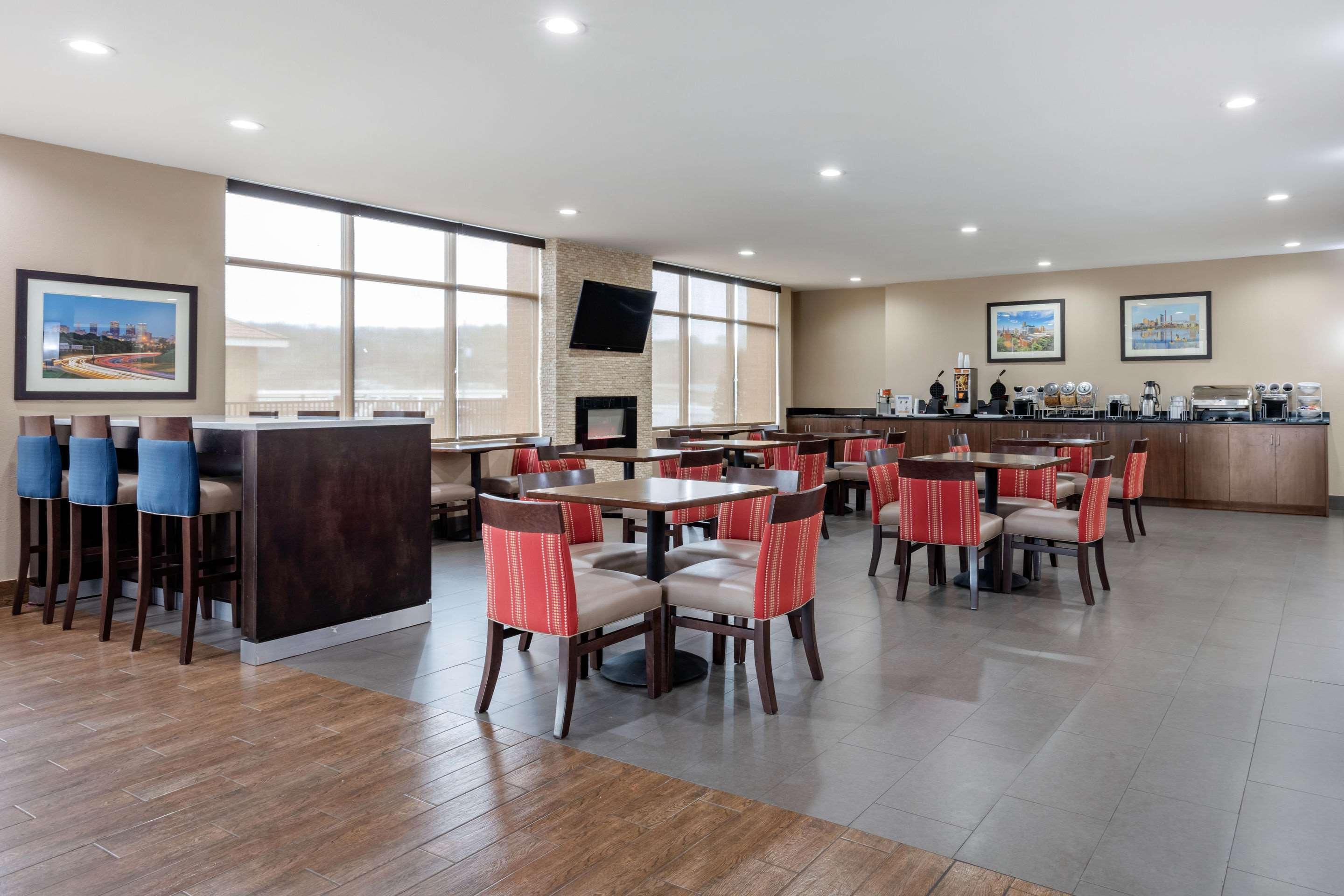 Comfort Suites Pelham Hoover I-65 Exteriör bild