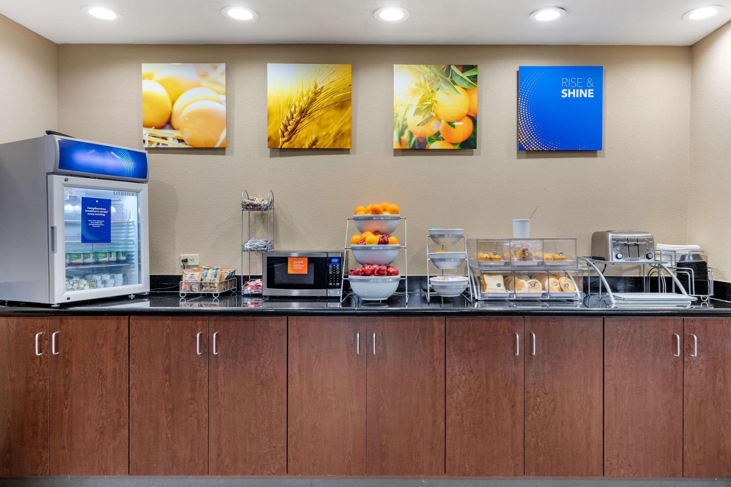 Comfort Suites Pelham Hoover I-65 Exteriör bild