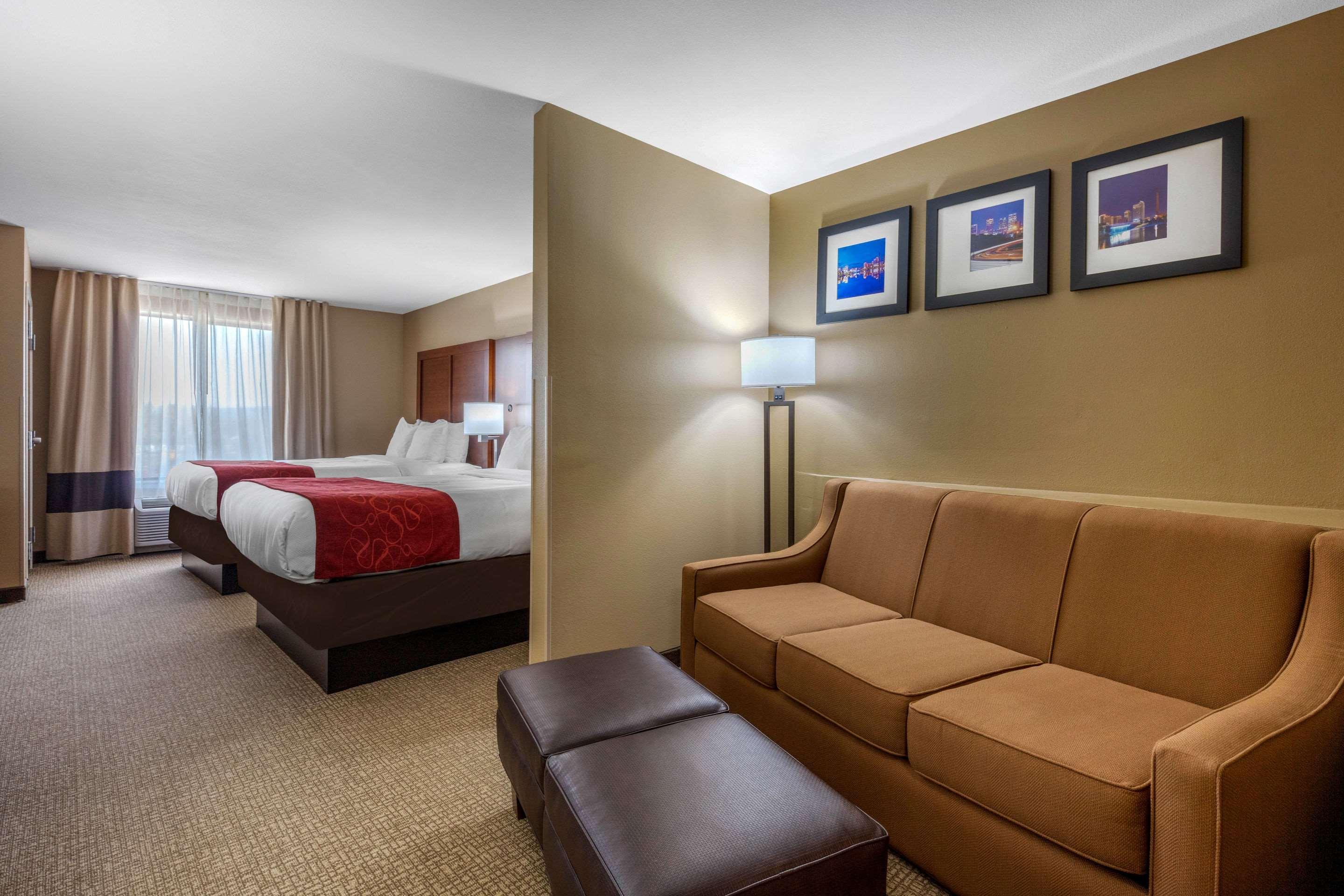 Comfort Suites Pelham Hoover I-65 Exteriör bild